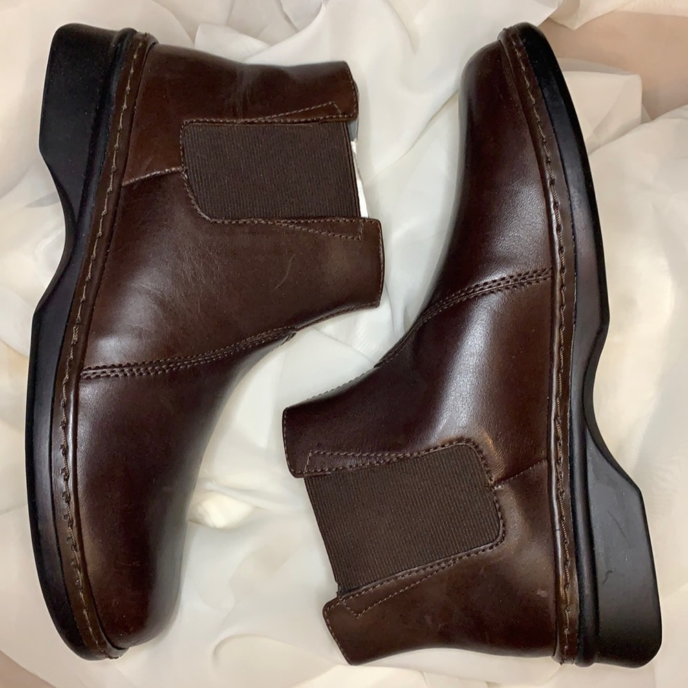 NWOT Sonoma Leather Booties